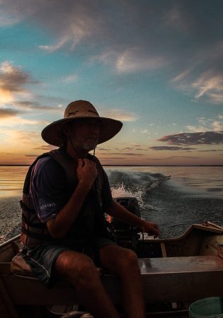 Elcio, el pescador del Rio Grande. - Vitor de Souza - Brasil